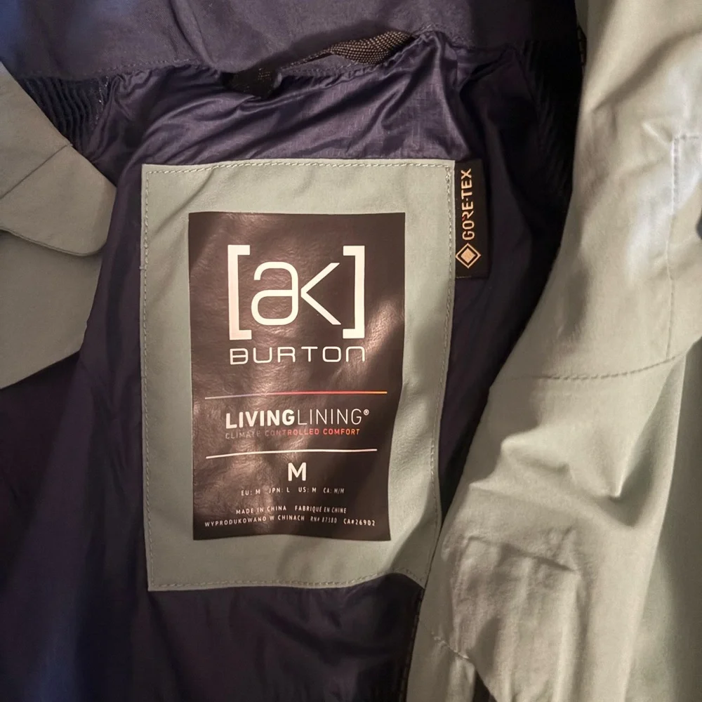 Burton Women's AK Gortex Ski Jacket - M Excellent condition - Picture 9 of 9